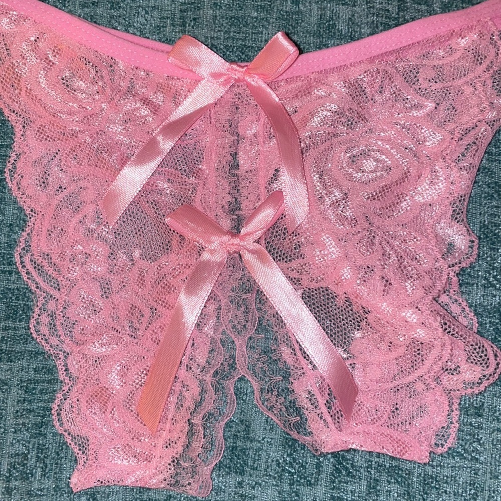 Crotch-less panties
